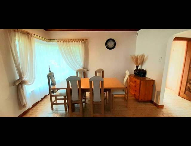 4 BEDROOM HOUSE FOR SALE IN FLORA PARK